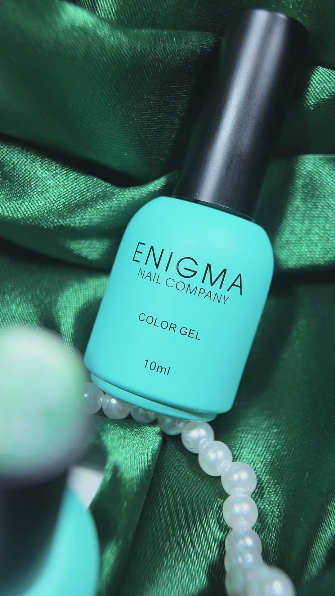 AURA Silk Cat ENIGMANIC №04